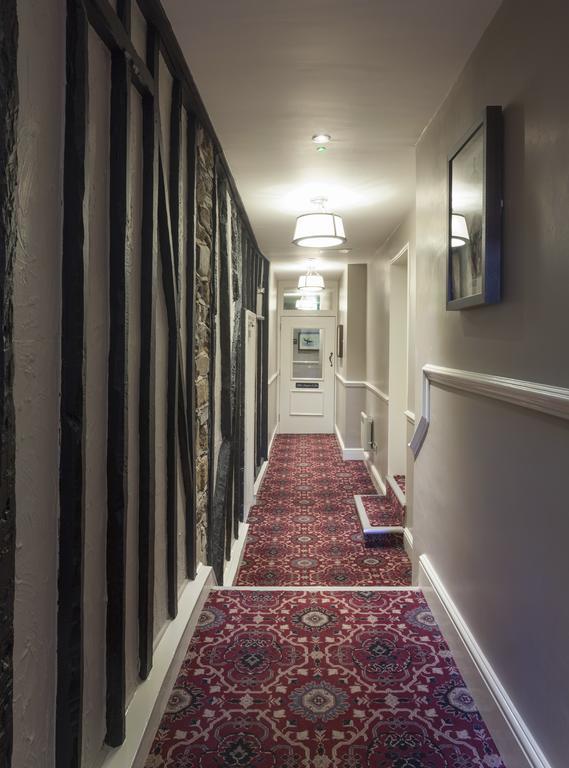 The White Hart Hotel Wetherspoon オークハンプトン エクステリア 写真