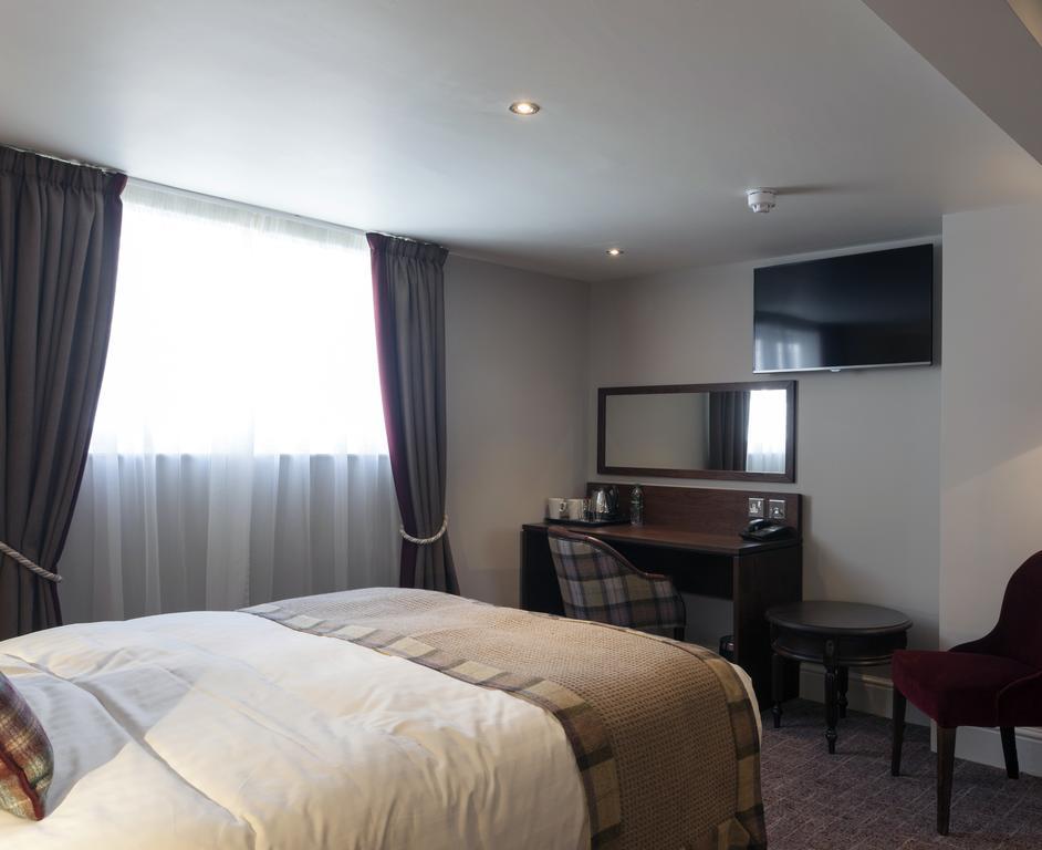 The White Hart Hotel Wetherspoon オークハンプトン エクステリア 写真