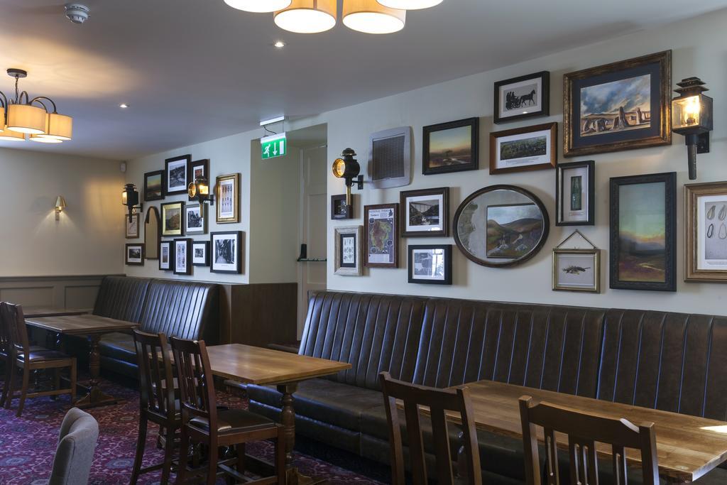The White Hart Hotel Wetherspoon オークハンプトン エクステリア 写真